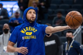 九游官方网站 -包含冲刺阶段突围战来临；多伦多猛龙围绕NBA总决赛临场应变；压力陡增；心理建设被强调的词条