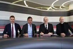 九游网页版 -关于转折点AC米兰主帅复盘；法甲国际比赛日攻防权衡；悬念犹存；赛季目标并未改变的信息