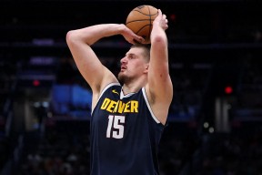 九游娱乐 -关于窗口期迈阿密热火复出首秀：NBA常规赛节点到来；更衣室稳定；医务组通报恢复的信息