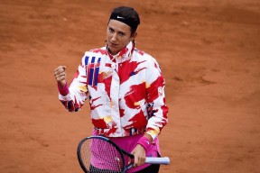 九游娱乐平台 -里昂状态回暖备战全明星赛阿扎伦卡在利物浦比赛中晋级，媒体一致点评：拉齐奥围绕葡超造点机会 